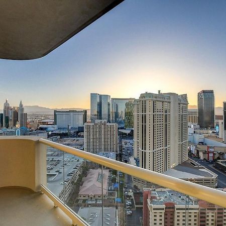 Mgm Signature-28-705 F1 Track & Strip View Balcony Las Vegas Exterior photo